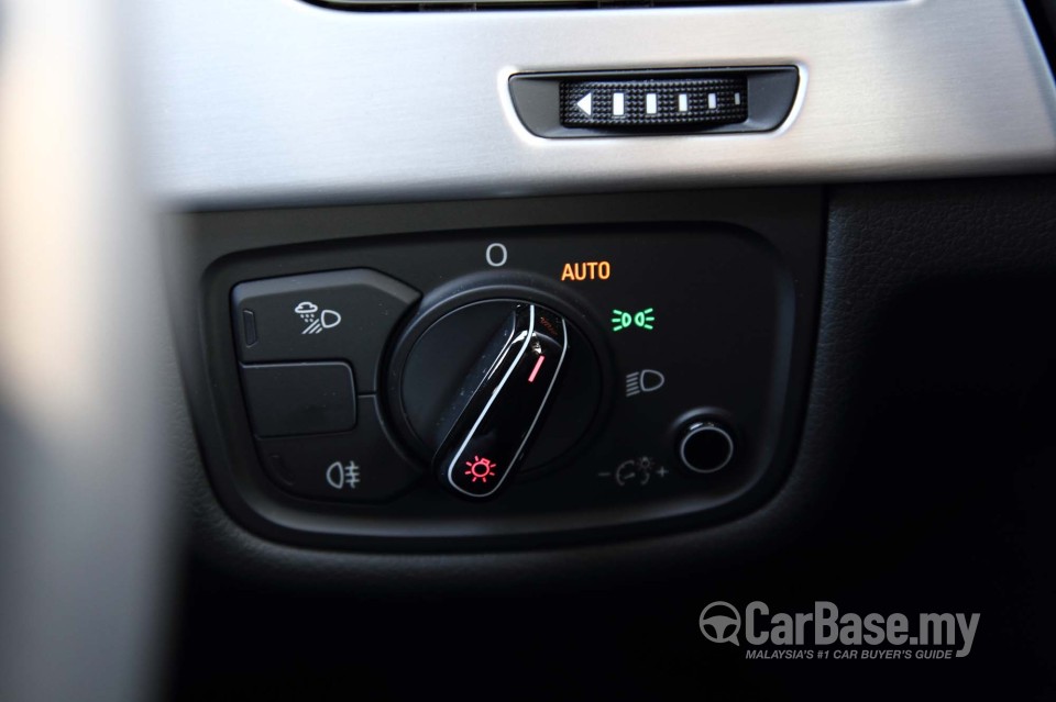 Audi A8 D4 (2011) Interior