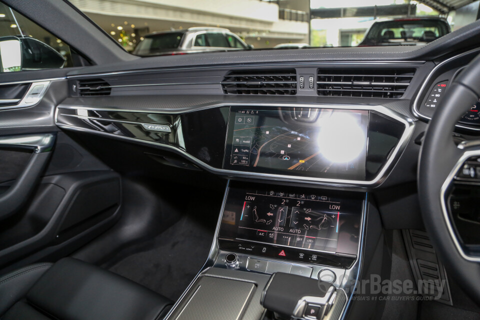 Audi Q5 FY (2019) Interior