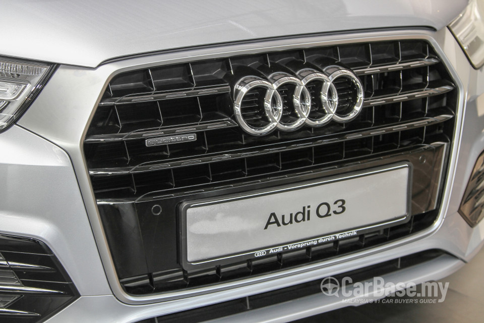 Audi Q3 8U Facelift (2015) Exterior