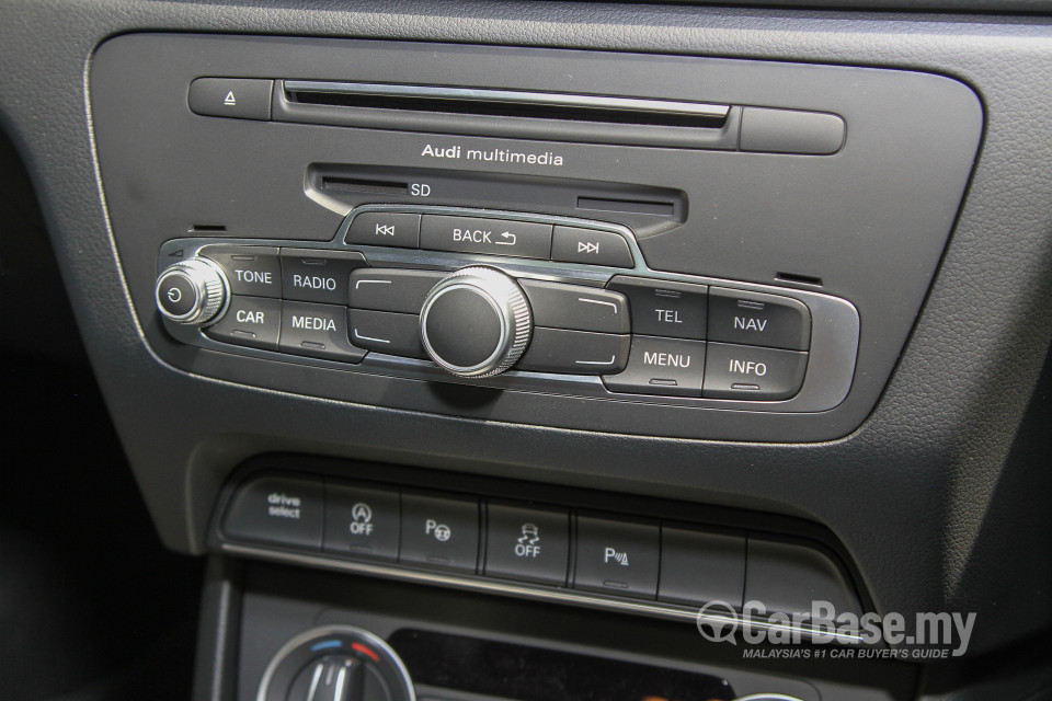 Audi Q3 8U Facelift (2015) Interior