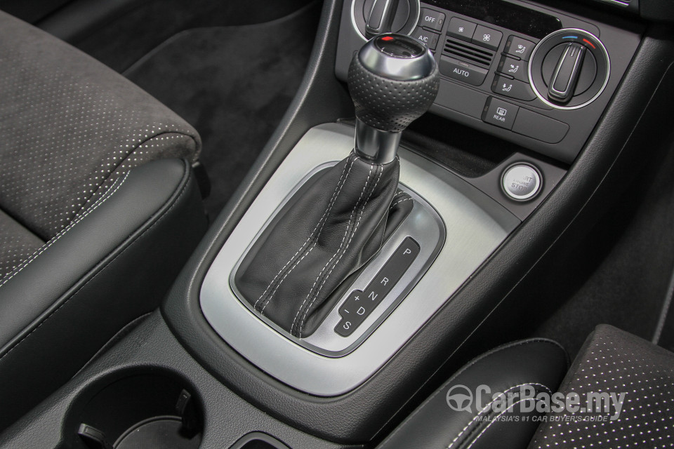 Audi Q3 8U Facelift (2015) Interior