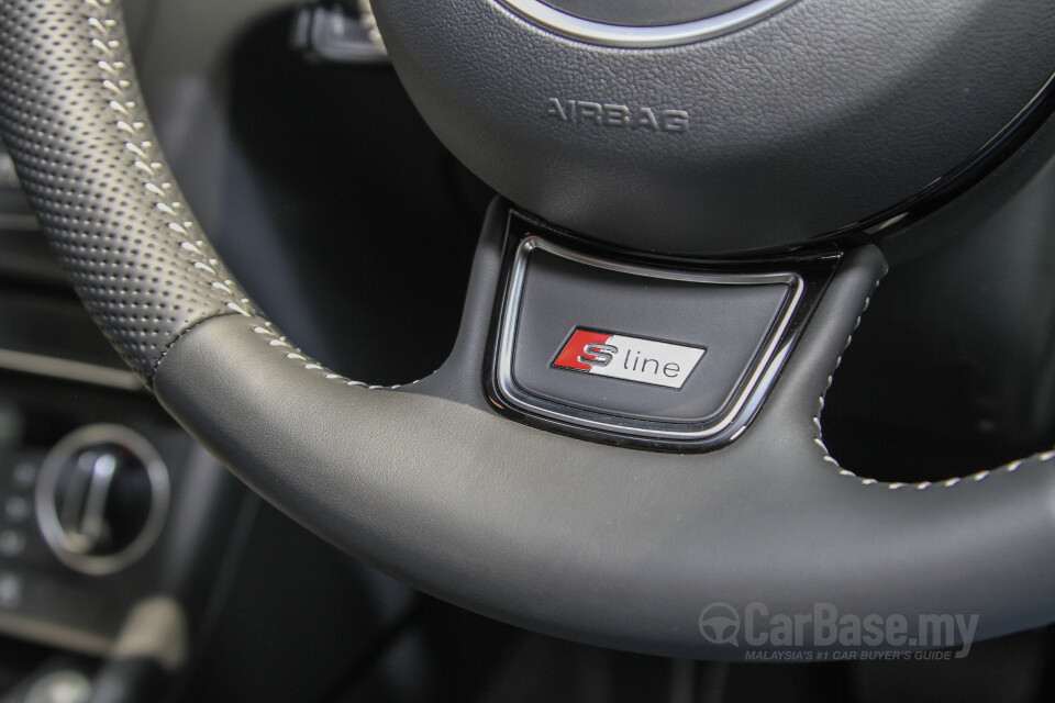 Toyota Fortuner AN160 (2016) Interior