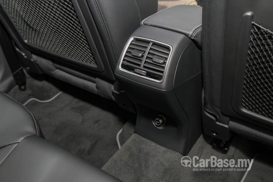 Audi Q3 8U Facelift (2015) Interior