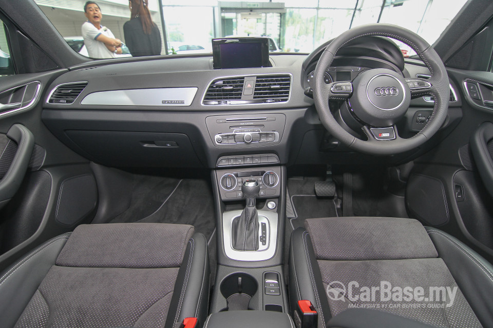 Audi Q3 8U Facelift (2015) Interior