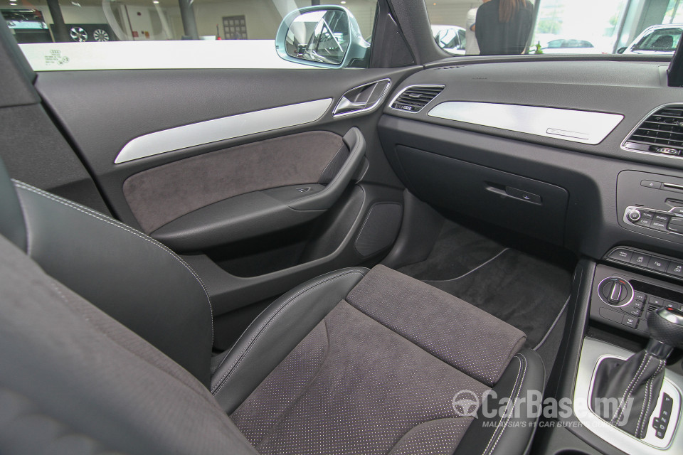 Audi Q3 8U Facelift (2015) Interior