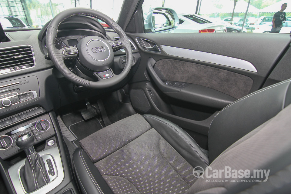 Audi Q3 8U Facelift (2015) Interior