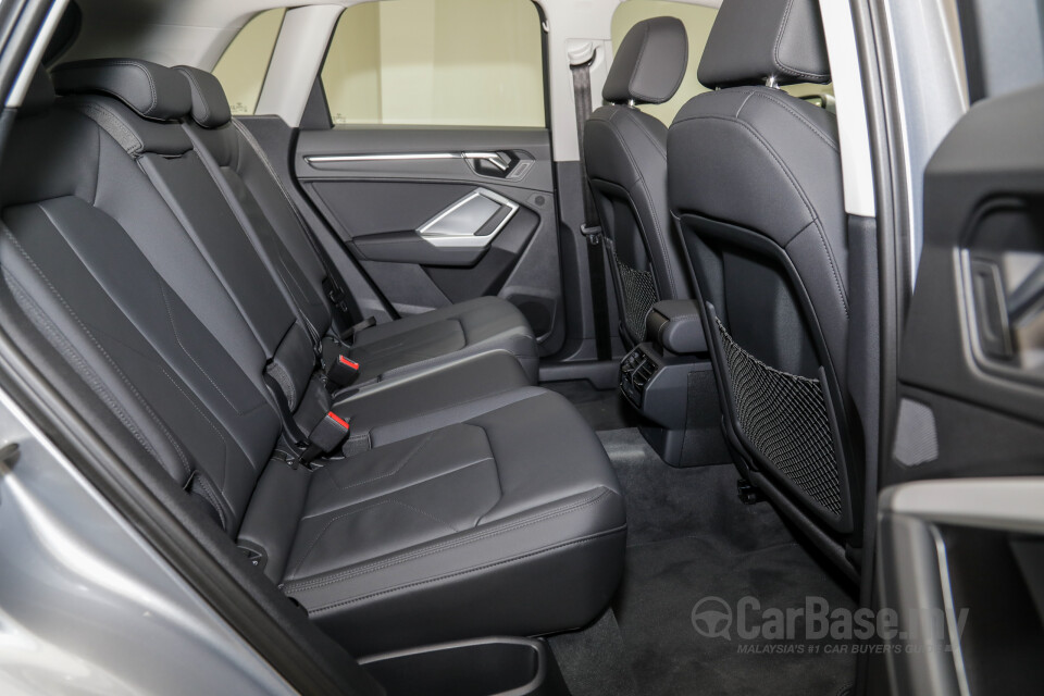 Audi Q3 F3 (2019) Interior
