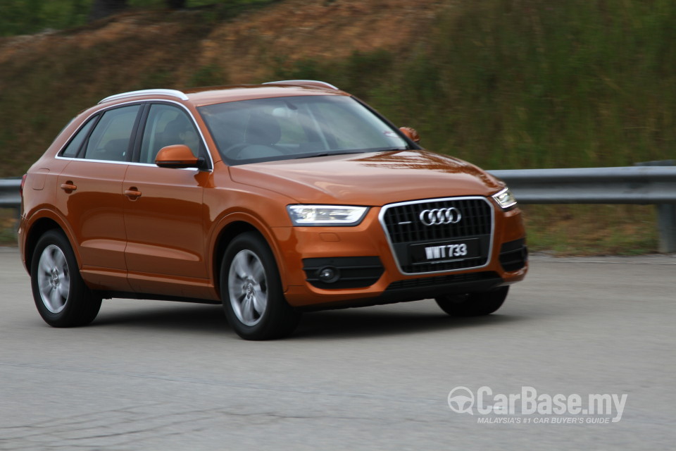 Audi Q3 8U (2012) Exterior