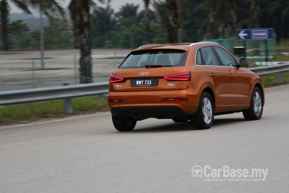 Audi Q3 8U (2012) Exterior
