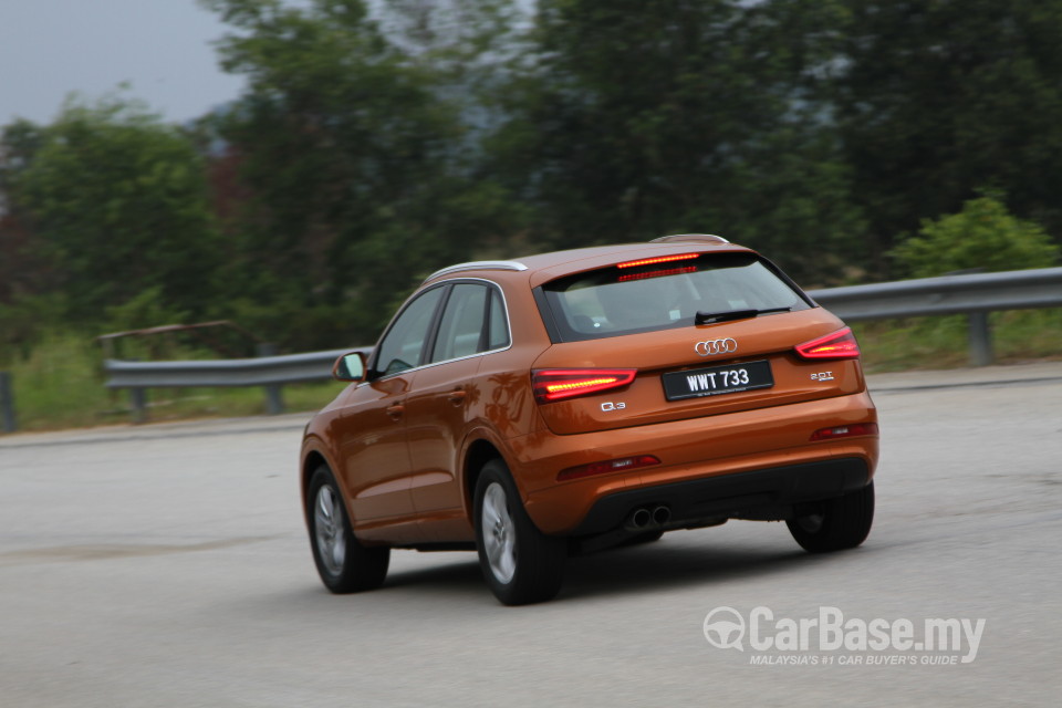 Audi Q3 8U (2012) Exterior