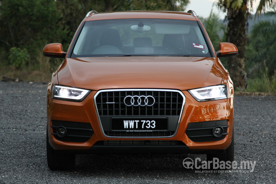 Audi Q3 8U (2012) Exterior