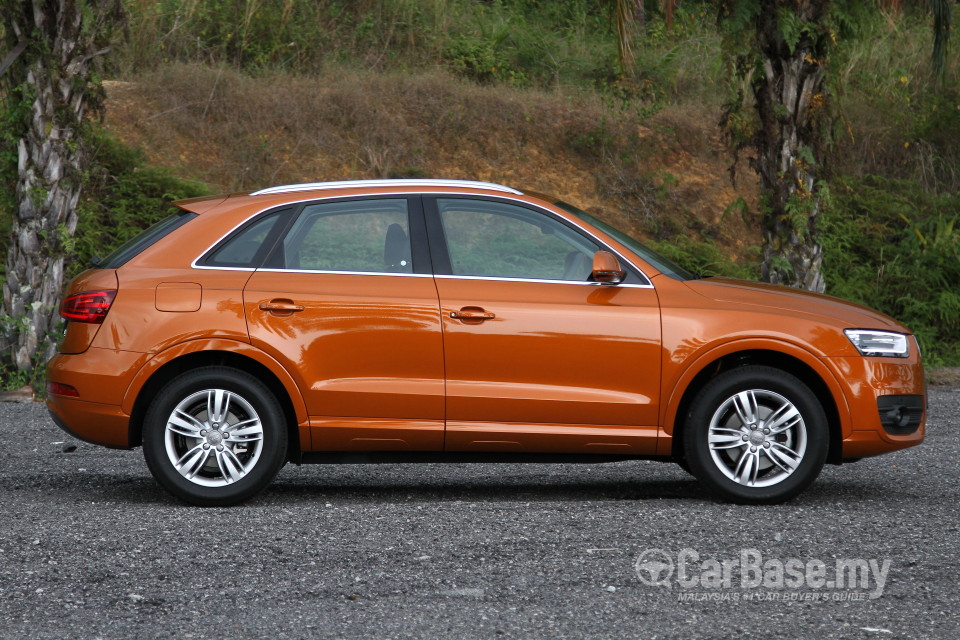Audi Q3 8U (2012) Exterior