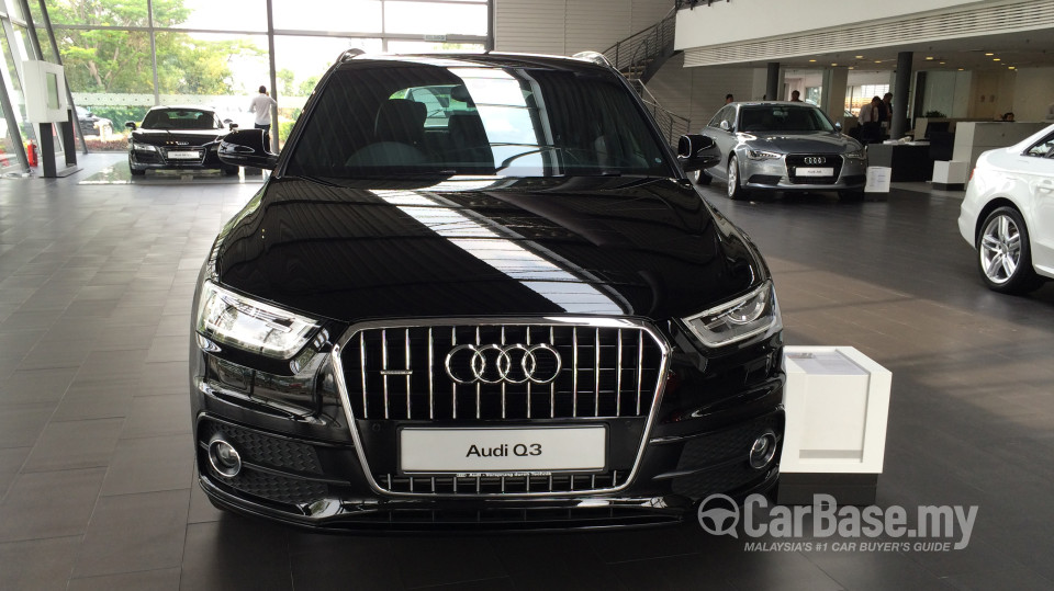 Audi Q3 8U (2012) Exterior
