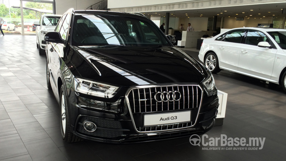 Audi Q3 8U (2012) Exterior