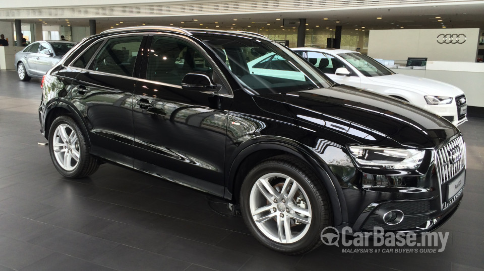 Audi Q3 8U (2012) Exterior