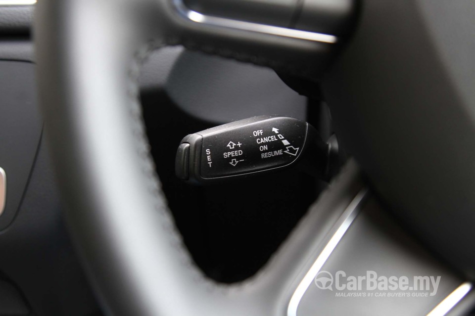 Audi Q3 8U (2012) Interior
