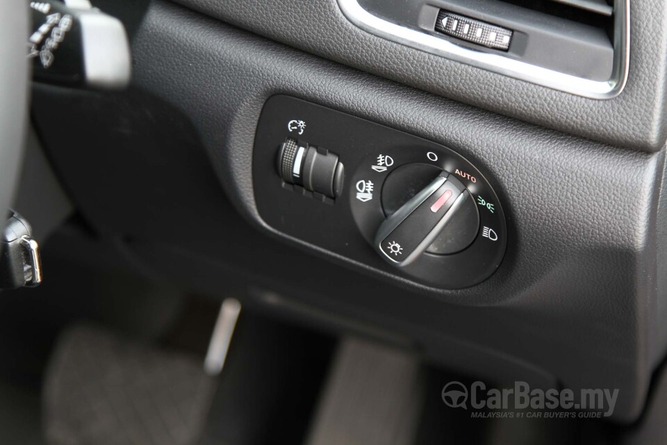 Nissan Navara D23 Facelift (2021) Interior