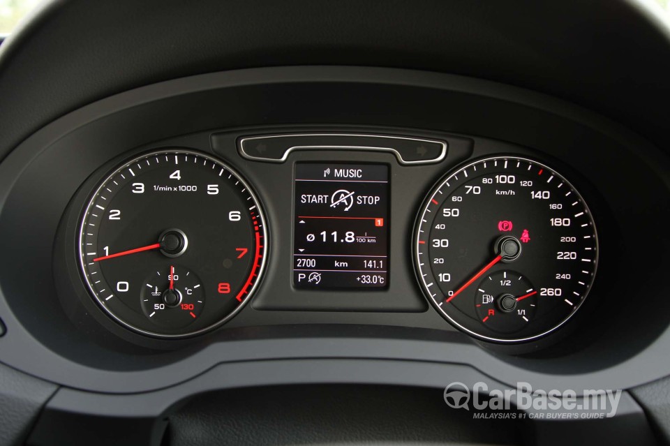 Audi Q3 8U (2012) Interior
