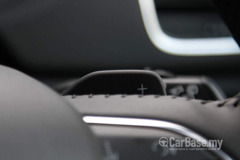 Audi Q3 8U (2012) Interior