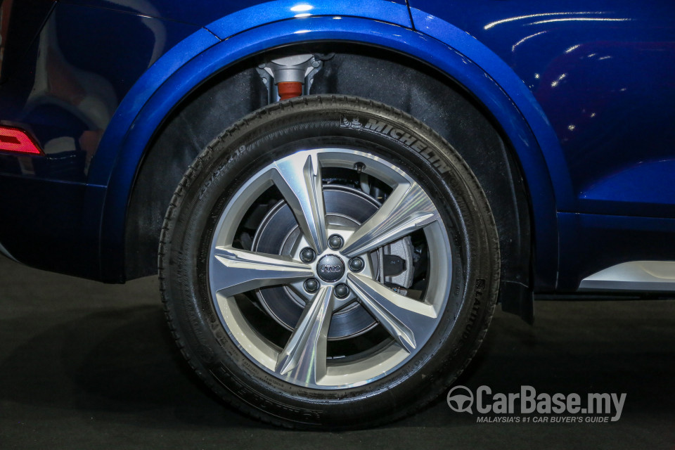 Audi Q5 FY (2019) Exterior