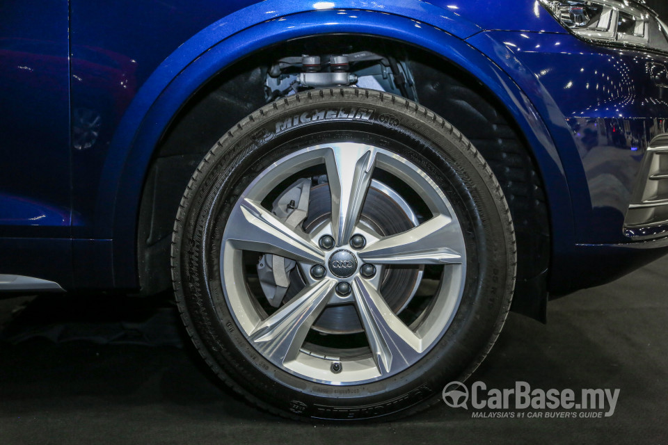 Audi Q5 FY (2019) Exterior