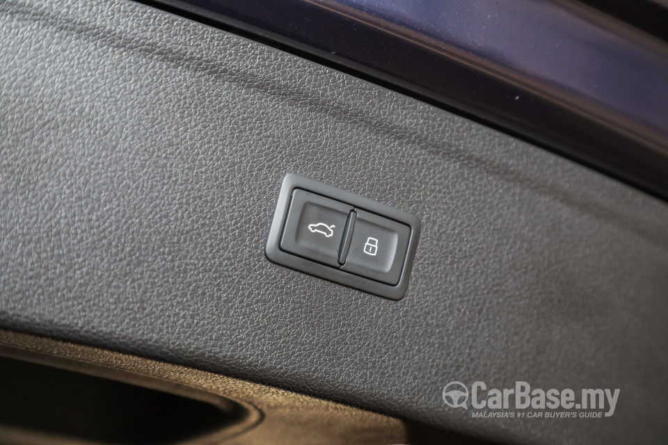 Audi Q5 FY (2019) Interior