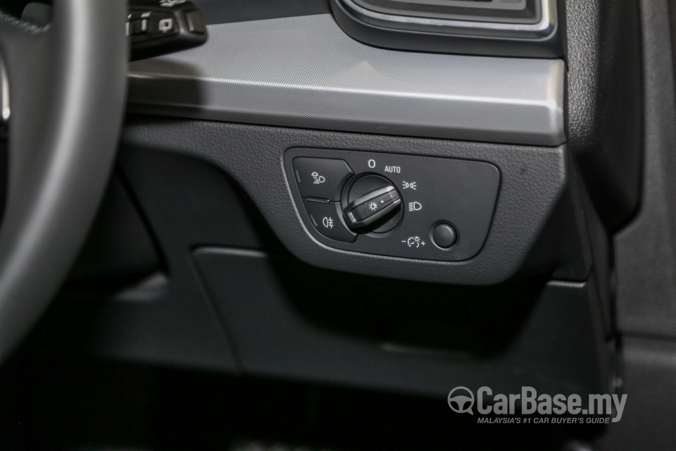 Audi Q5 FY (2019) Interior