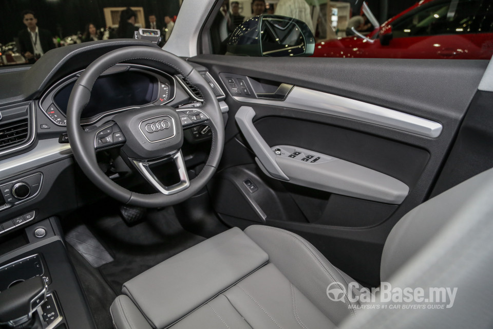 Audi Q5 FY (2019) Interior