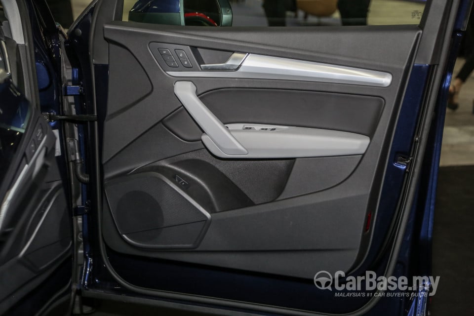 Audi Q5 FY (2019) Interior