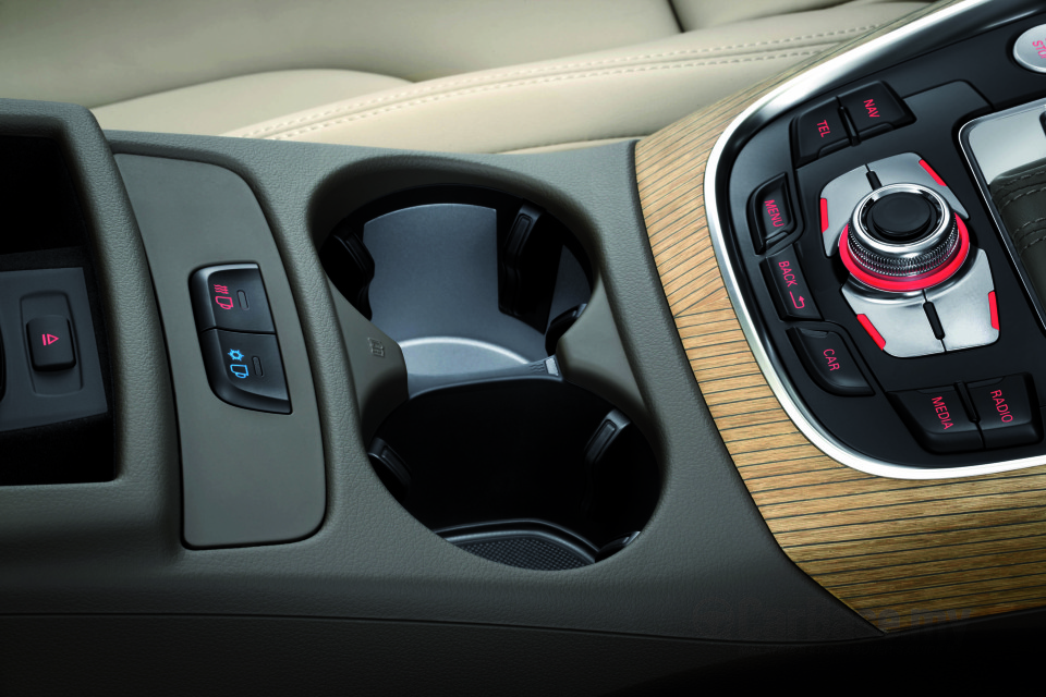 Audi Q5 8R Facelift (2012) Interior