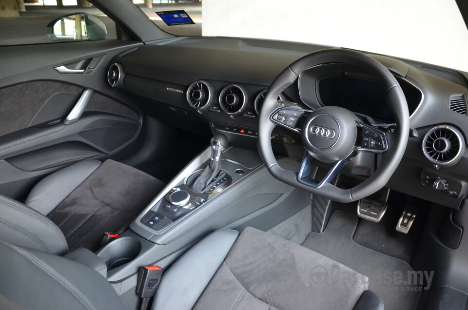 Mitsubishi ASX Mk1 Facelift (2013) Interior