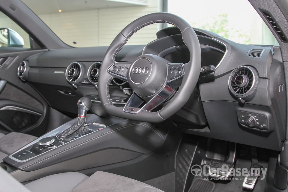 Audi TT Mk3 (2015) Interior