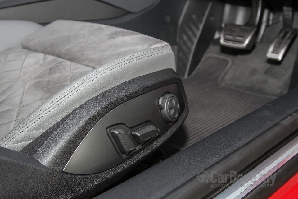 Mercedes-Benz SLC R172 Facelift (2016) Interior