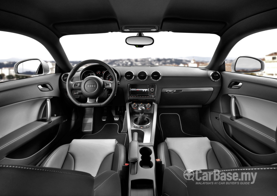 Audi TT Type 8J (2010) Interior