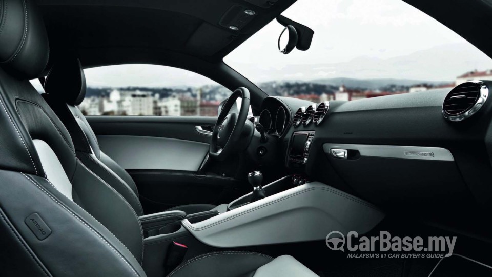 Audi TT Type 8J (2010) Interior