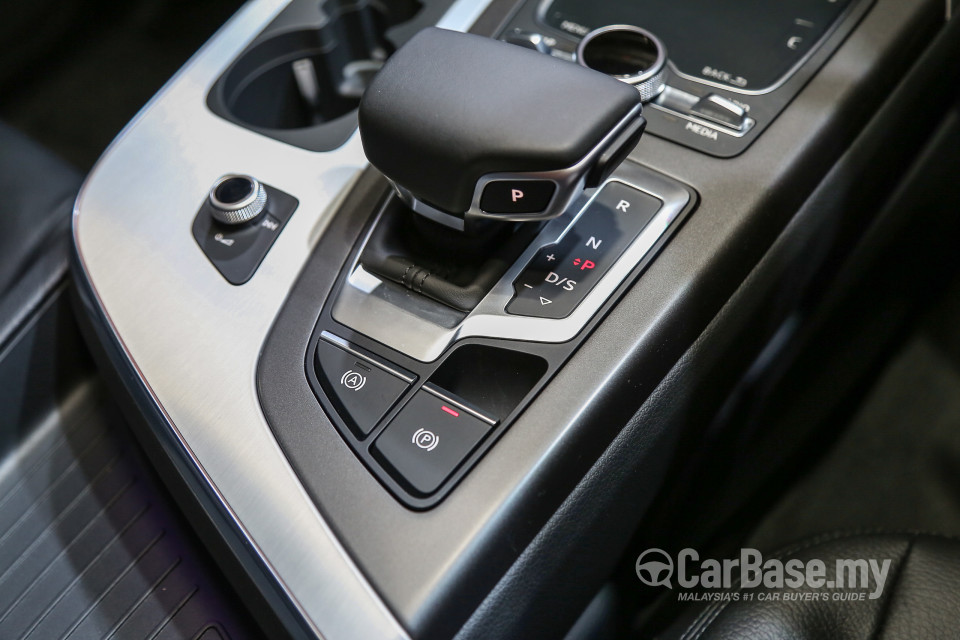 Audi Q7 4M (2015) Interior