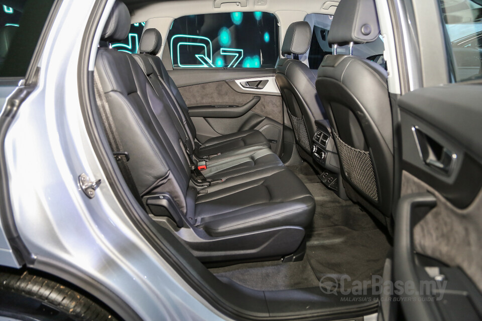 Proton Exora Mk1 RC (2019) Interior