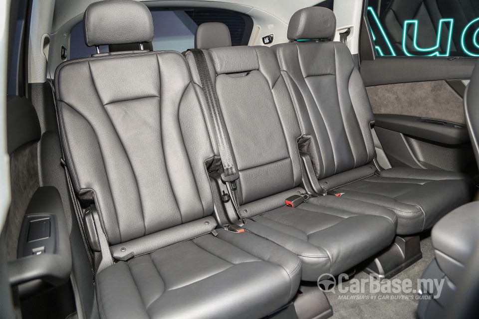 Audi Q7 4M (2015) Interior