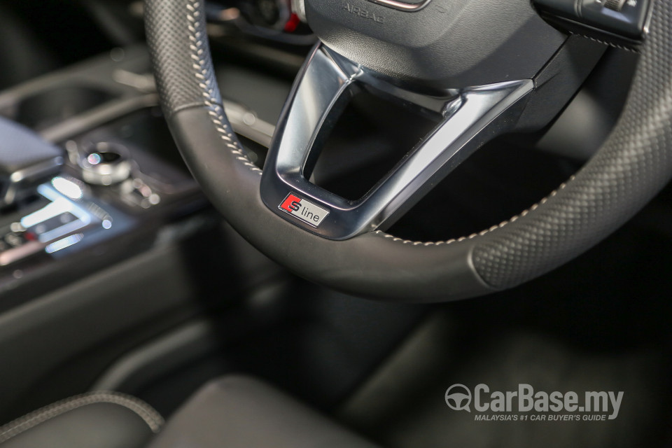 Audi Q7 4M (2015) Interior