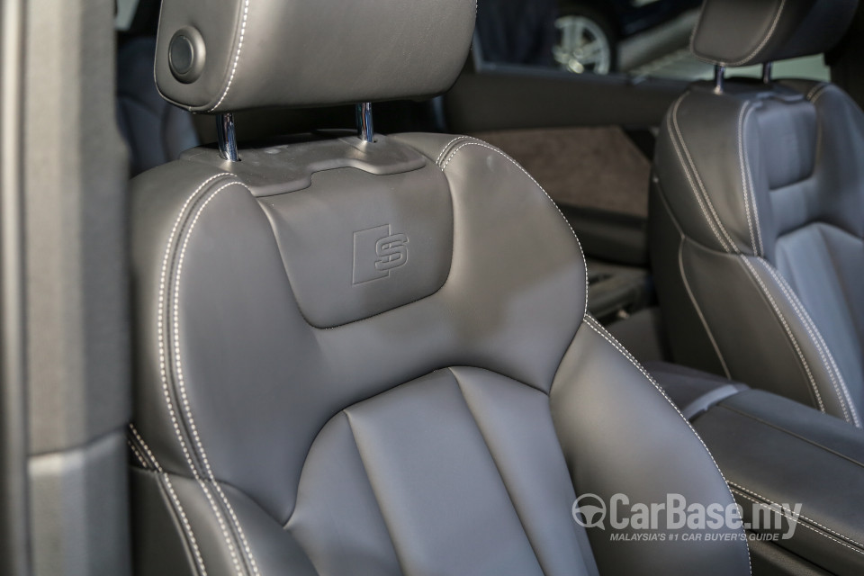 Audi Q7 4M (2015) Interior