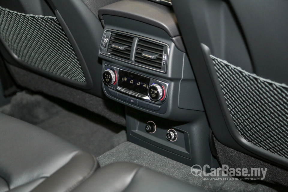 Audi Q7 4M (2015) Interior