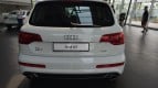 Audi Q7 Exterior photo
