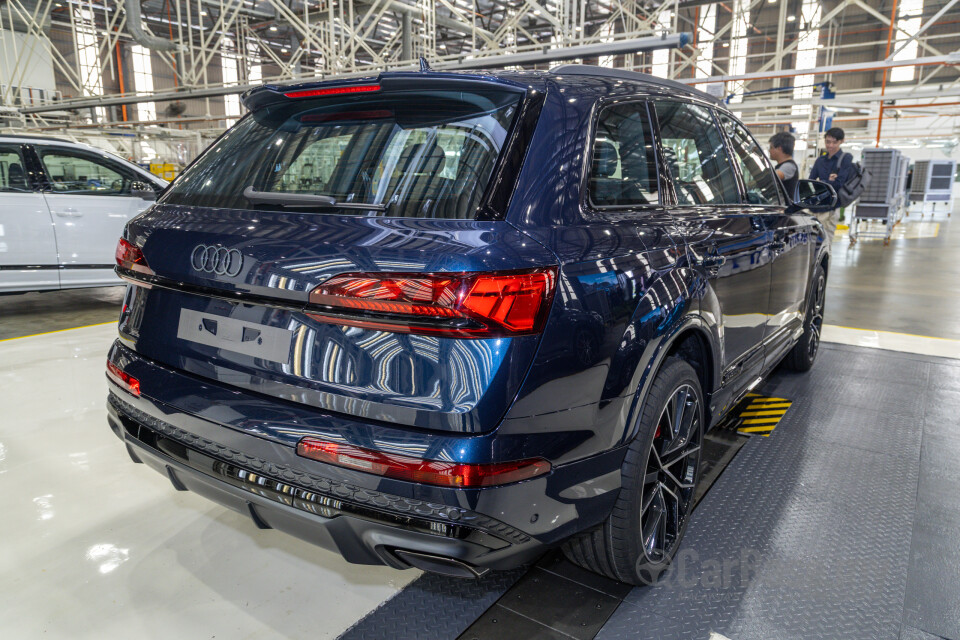 Audi Q7 4M Facelift 2 (2025) Exterior