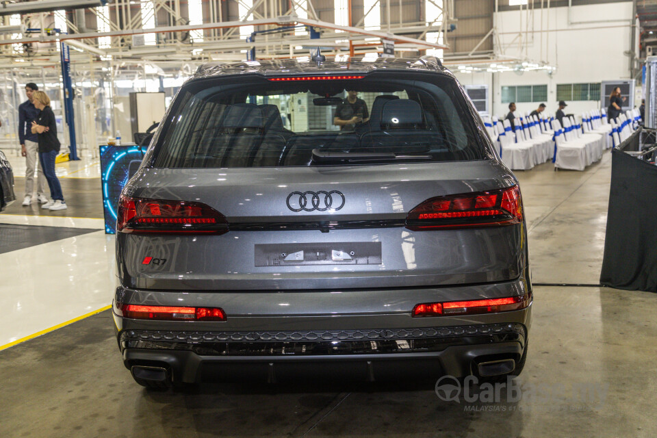 Audi Q7 4M Facelift 2 (2025) Exterior
