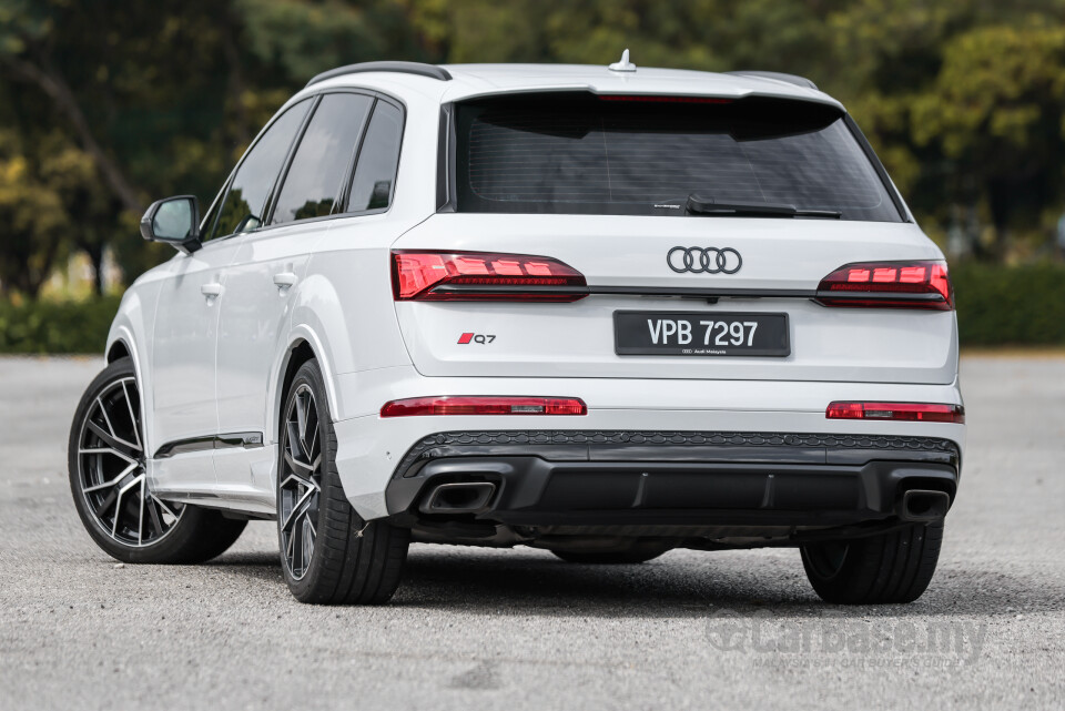 Audi Q7 4M Facelift 2 (2025) Exterior