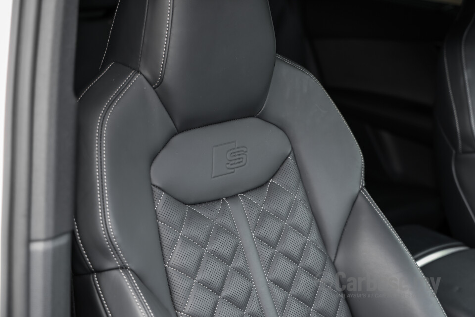 Audi Q7 4M Facelift 2 (2025) Interior
