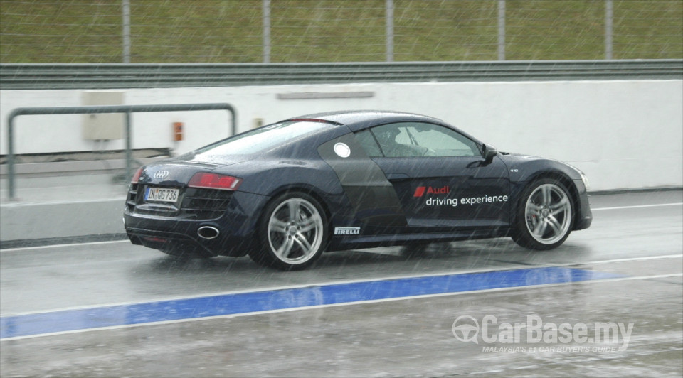 Audi R8 Type 42 (2013) Exterior