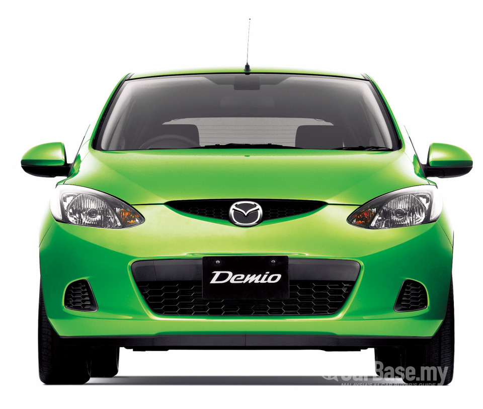 Mazda 2 Hatchback DE (2010) Exterior
