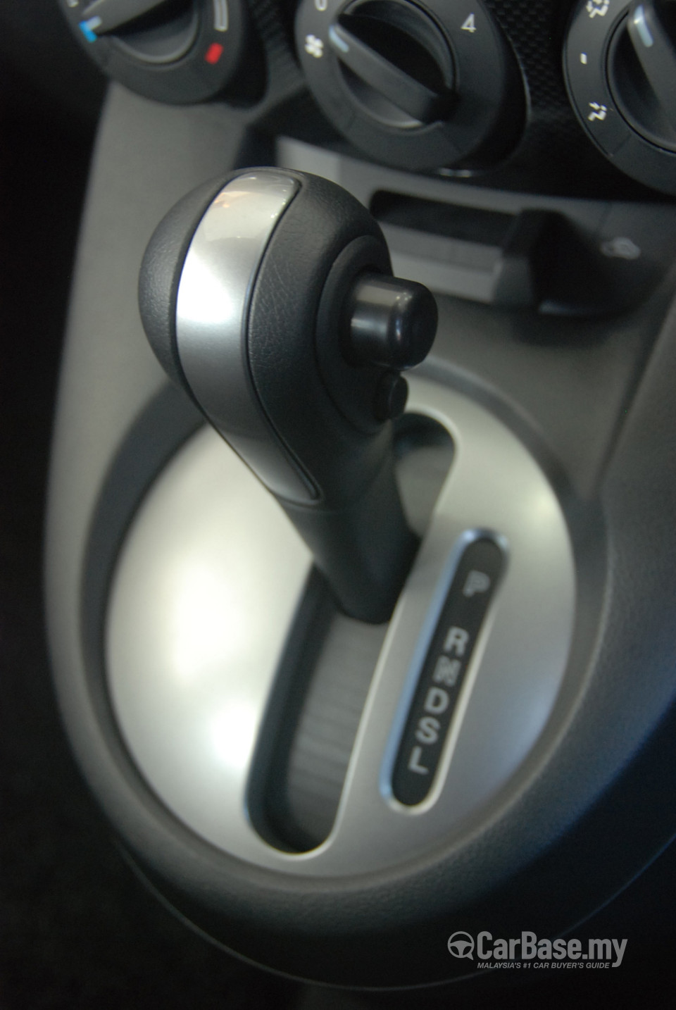 Mazda 2 Hatchback DE (2010) Interior