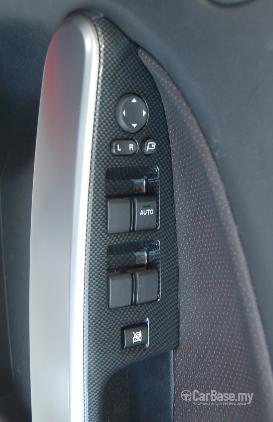 Mazda 2 Hatchback DE (2010) Interior